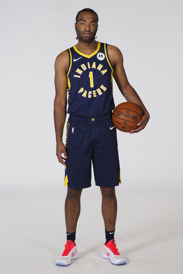 击败老鹰捍 击败老鹰捍